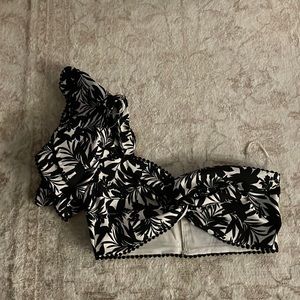 AMUR one shoulder bra top